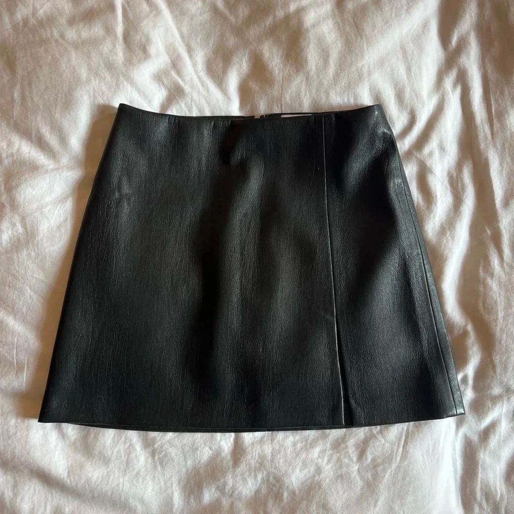 Aritzia Sunday Best Tatiana Skirt 4 - Picture 2 of 4
